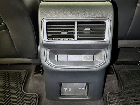 Used 2024 Volkswagen Atlas Cross Sport SEL R-Line AWD/4WD image 24