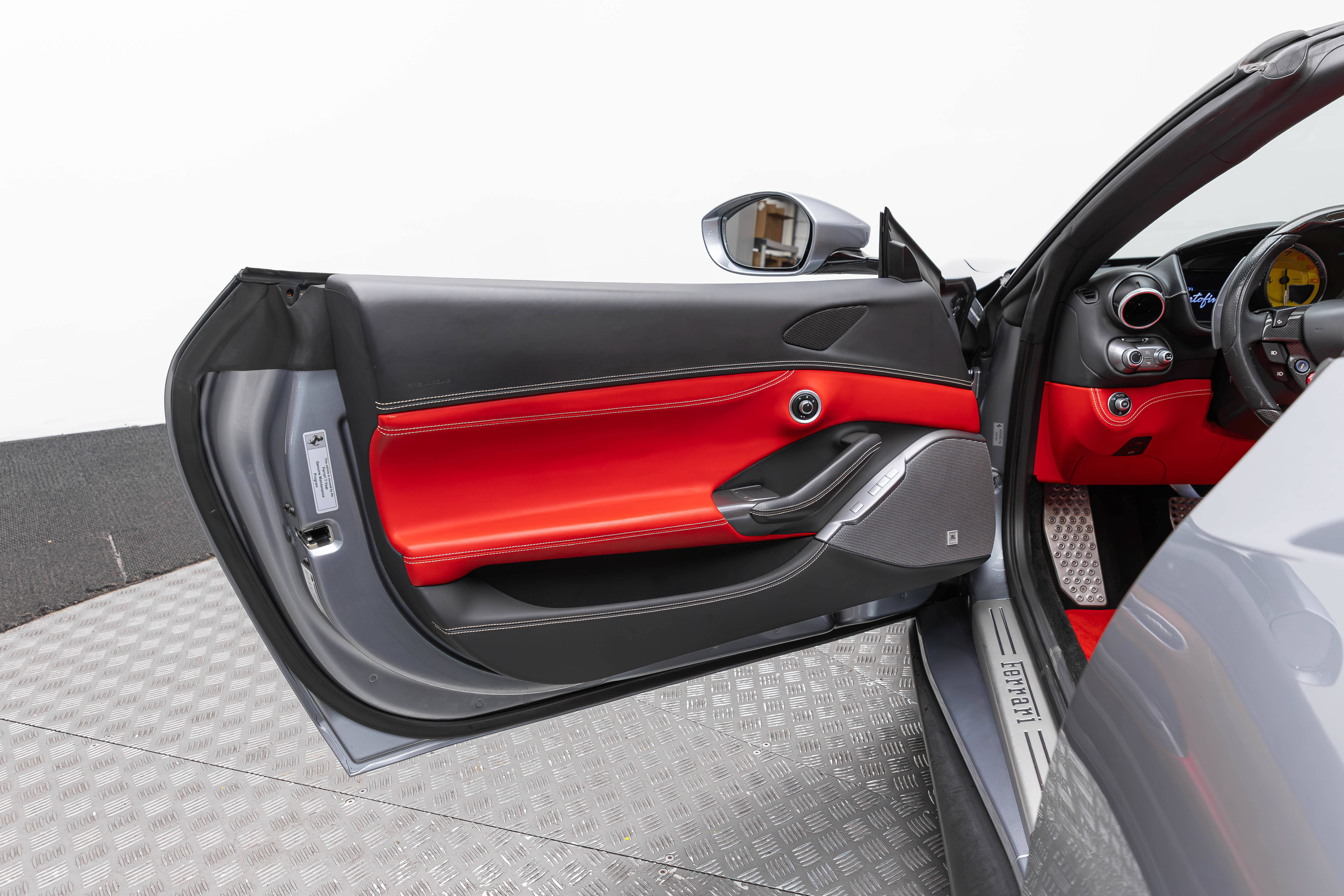 Certified 2019 Ferrari Portofino RWD image 12