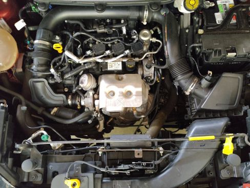 Used 2019 Ford EcoSport SE FWD image 30