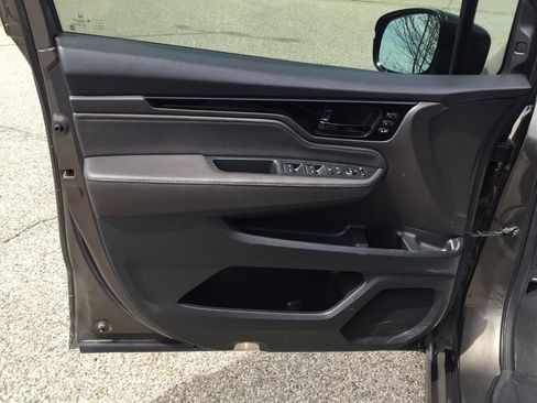 Used 2018 Honda Odyssey Elite image 14