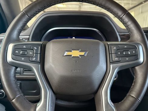 Used 2023 Chevrolet Suburban LT w/ Luxury Package AWD/4WD image 25