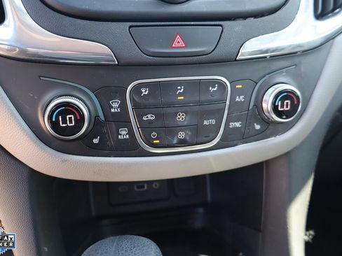 Used 2020 Chevrolet Equinox LT FWD image 20