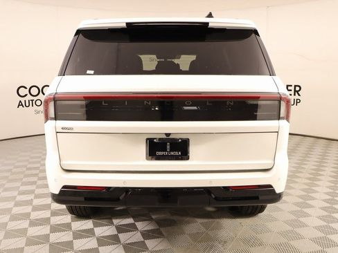 New 2025 Lincoln Navigator Reserve w/ Jet Appearance Package image 23