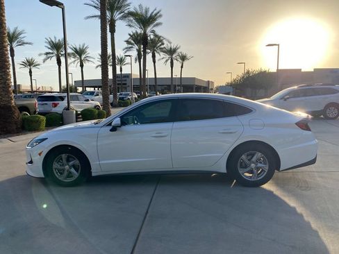 Used 2023 Hyundai Sonata SE FWD image 4