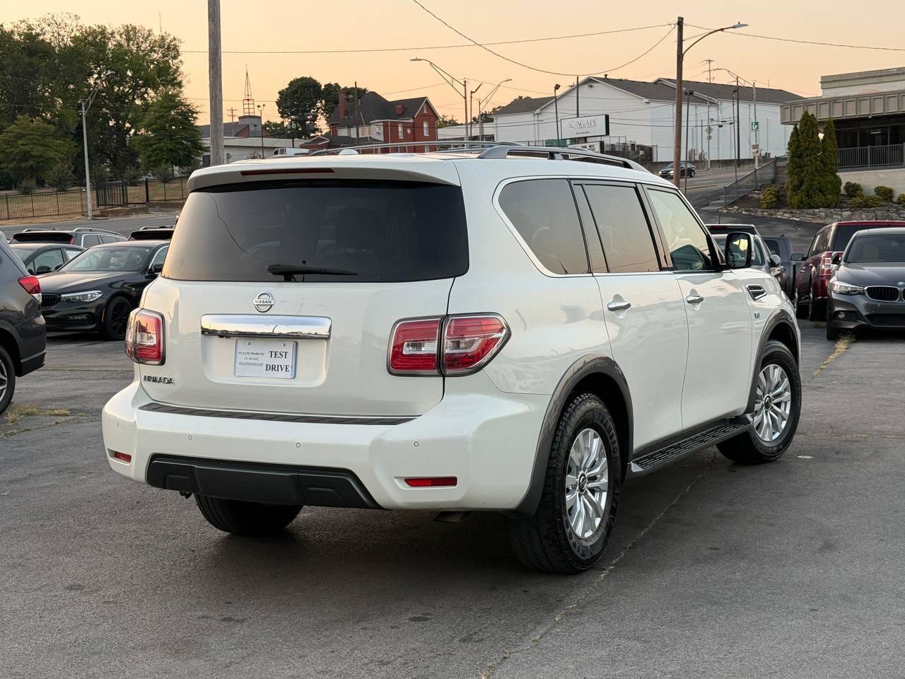 Used 2020 Nissan Armada SV w/ Driver Package RWD image 2