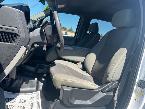 Used 2018 Ford F150 XL w/ Equipment Group 101A Mid AWD/4WD image 14