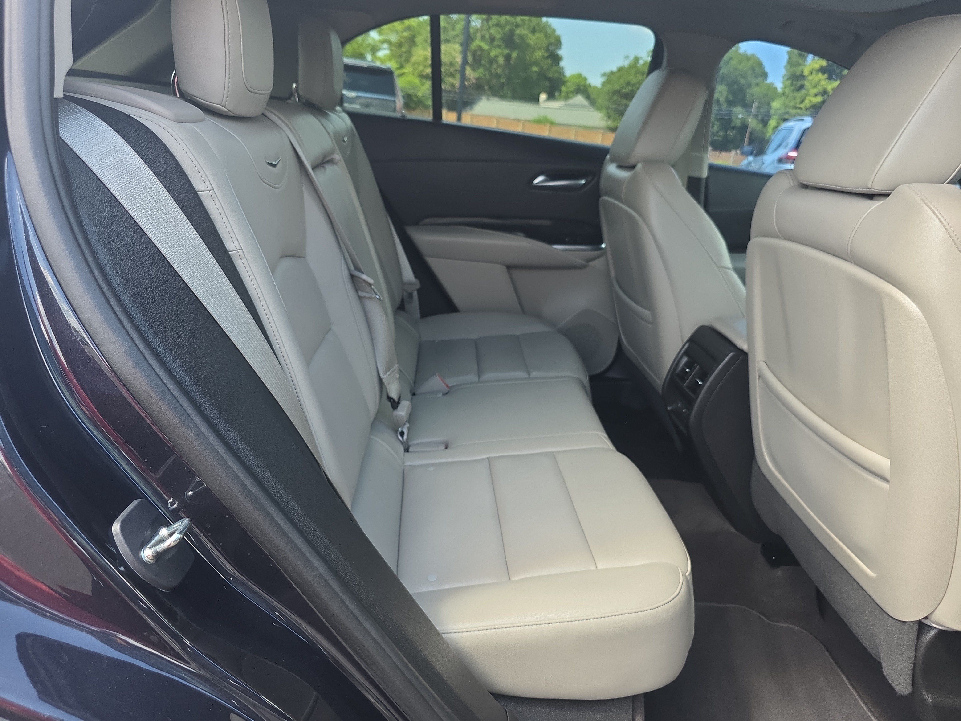 Used 2023 Cadillac XT4 Premium Luxury w/ Cold Weather Package FWD image 14