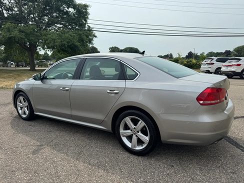 Used 2012 Volkswagen Passat 2.5 SE FWD image 6