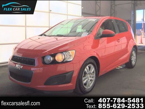 Used 2015 Chevrolet Sonic LT FWD image 1