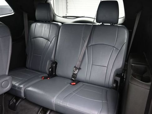 Used 2024 Buick Enclave Essence w/ Experience Buick Package AWD/4WD image 13