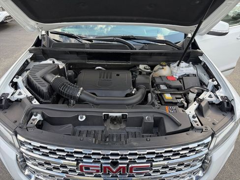 Used 2023 GMC Acadia Denali FWD image 27