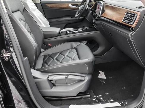 New 2026 Volkswagen Atlas SE image 45