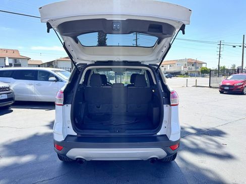 Used 2015 Ford Escape SE FWD image 24