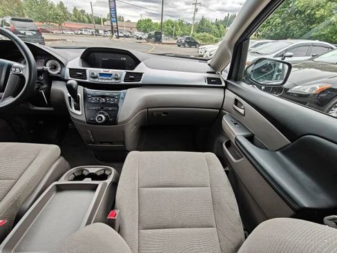 Used 2012 Honda Odyssey EX image 18