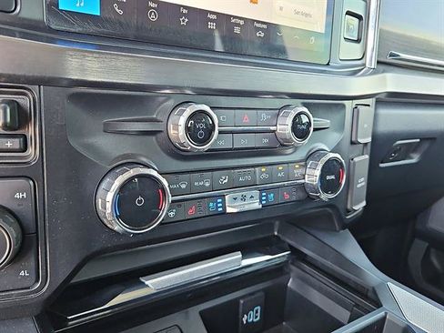 Used 2025 Ford F250 Lariat w/ Chrome Package AWD/4WD image 18