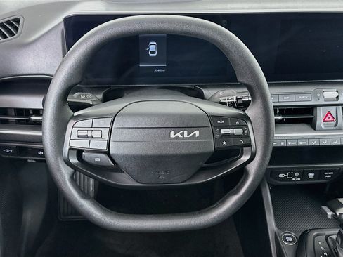 Used 2025 Kia K4 FWD image 18