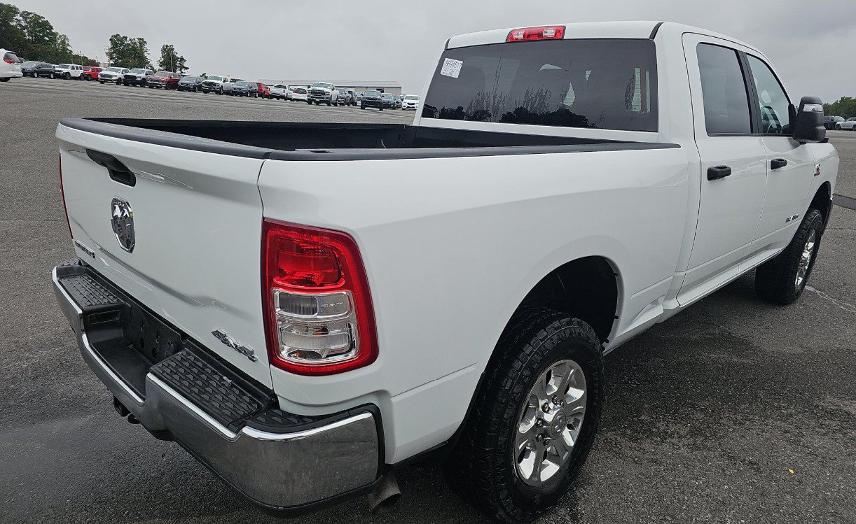 Used 2024 RAM 2500 Big Horn w/ Snow Chief Group AWD/4WD image 4