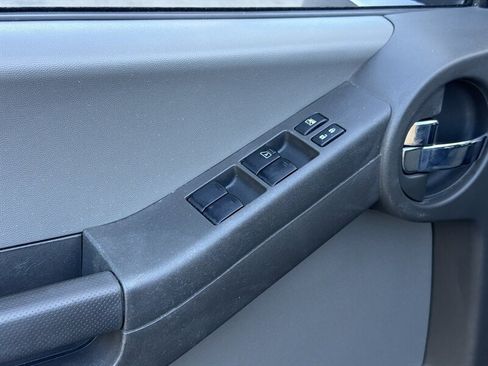 Used 2014 Nissan Xterra S RWD image 23
