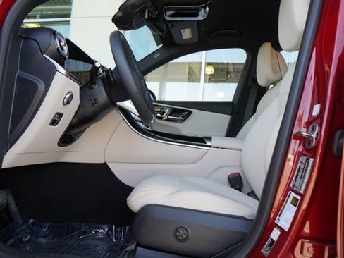 Used 2026 Mercedes-Benz GLC 300 image 25