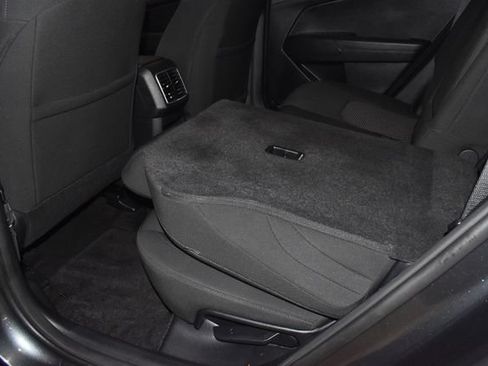 Used 2025 Kia Sportage LX AWD/4WD image 17