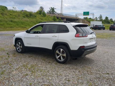 Used 2022 Jeep Cherokee Limited image 5
