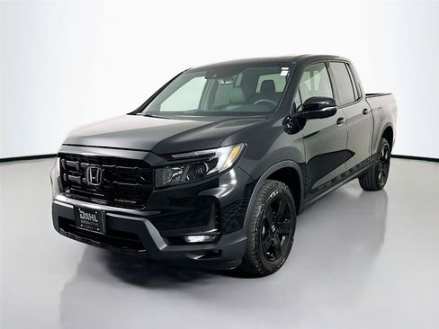 New 2026 Honda Ridgeline Black Edition image 4