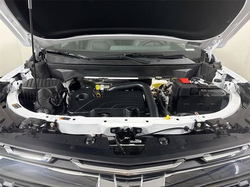 New 2026 Chevrolet Equinox LT w/ Convenience Package II AWD/4WD image 22