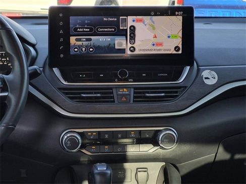 Certified 2024 Nissan Altima 2.5 SV w/ SV Premium Package image 25