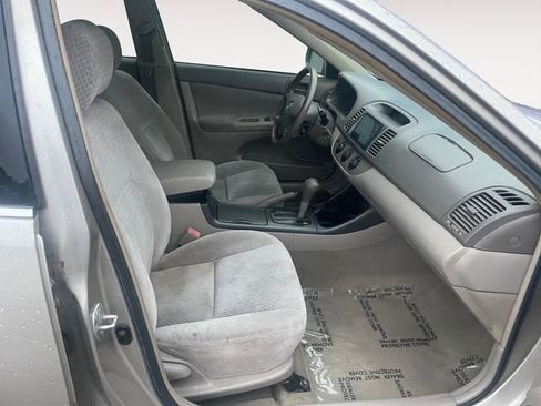 Used 2003 Toyota Camry LE FWD image 14