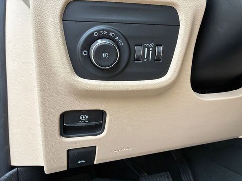 New 2026 Jeep Grand Cherokee Limited image 25