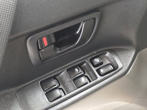 Used 2002 Mitsubishi Montero XLS AWD/4WD image 27
