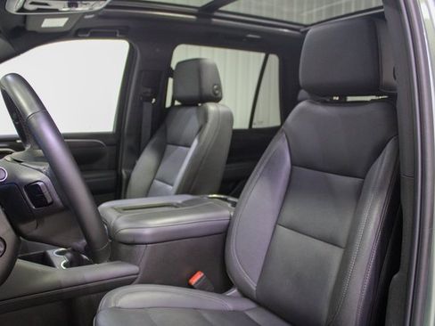 Used 2023 Chevrolet Tahoe Z71 w/ Luxury Package image 11