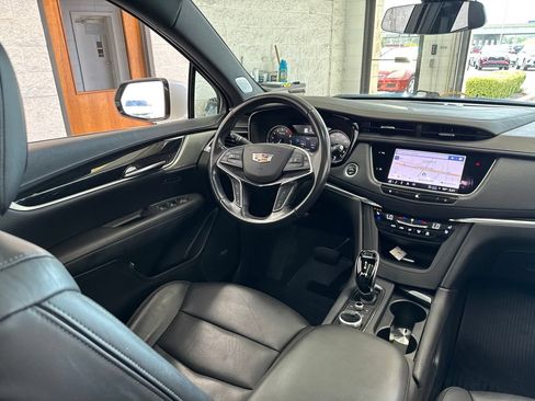 Used 2021 Cadillac XT5 Premium Luxury FWD image 49