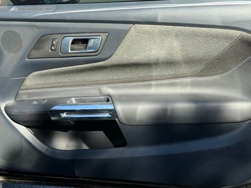 Used 2024 Ford Mustang Convertible RWD image 25