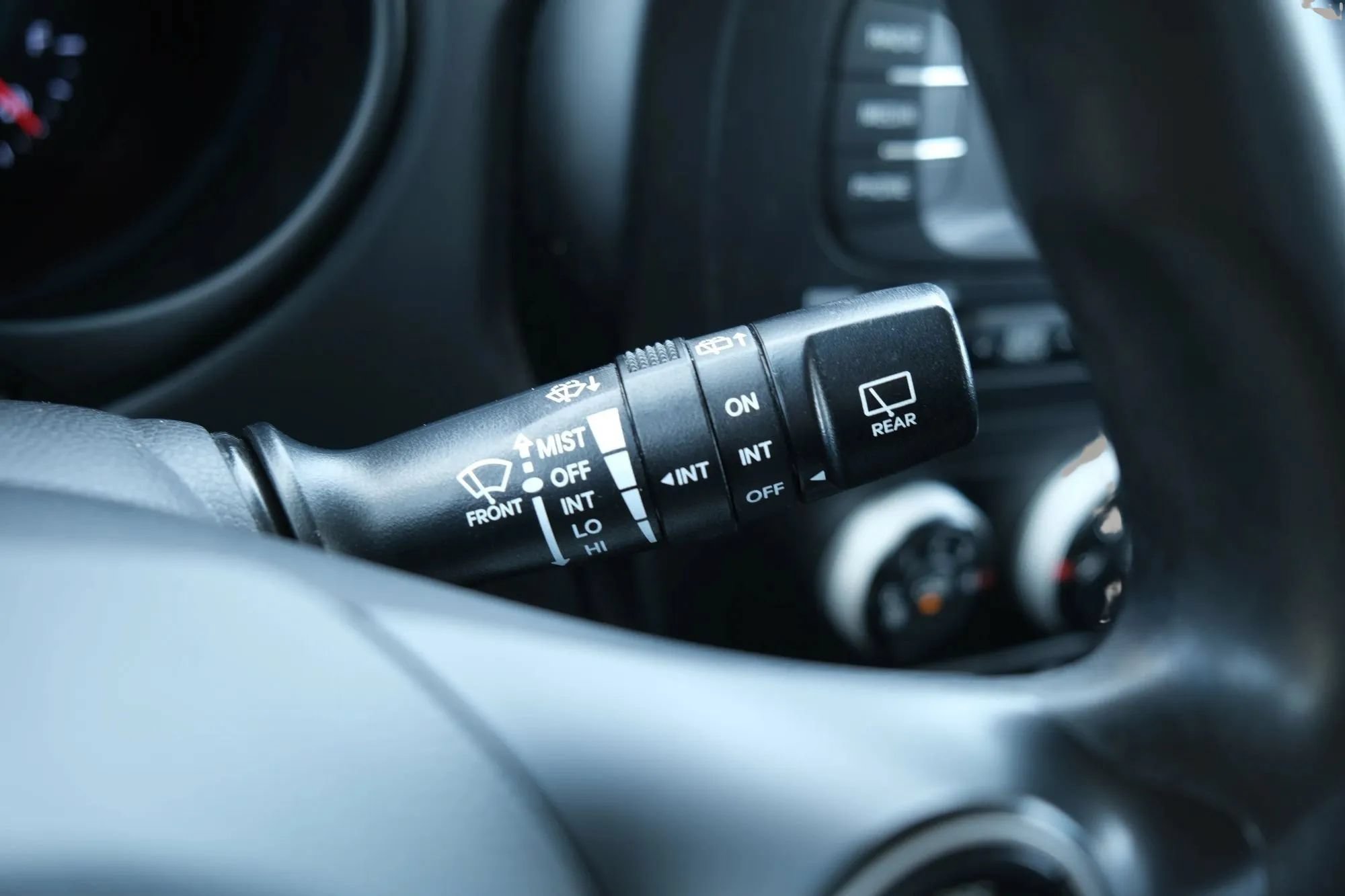 Used 2016 Kia Soul + FWD image 34