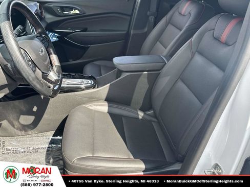 Certified 2024 Chevrolet Trax RS w/ Driver Confidence Package FWD image 17