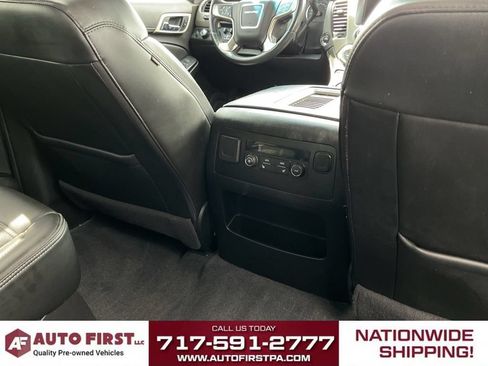 Used 2020 GMC Yukon Denali w/ Denali Premium Package AWD/4WD image 13