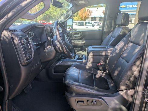 Used 2021 Chevrolet Silverado 2500 LTZ w/ LTZ Plus Package image 19