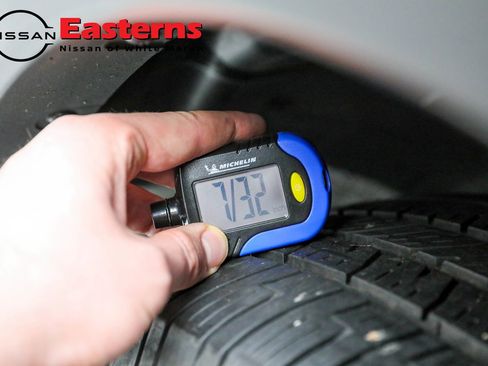 Used 2023 Nissan Pathfinder SL image 52