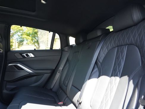 New 2027 BMW X6 xDrive40i w/ Executive Package AWD/4WD image 15