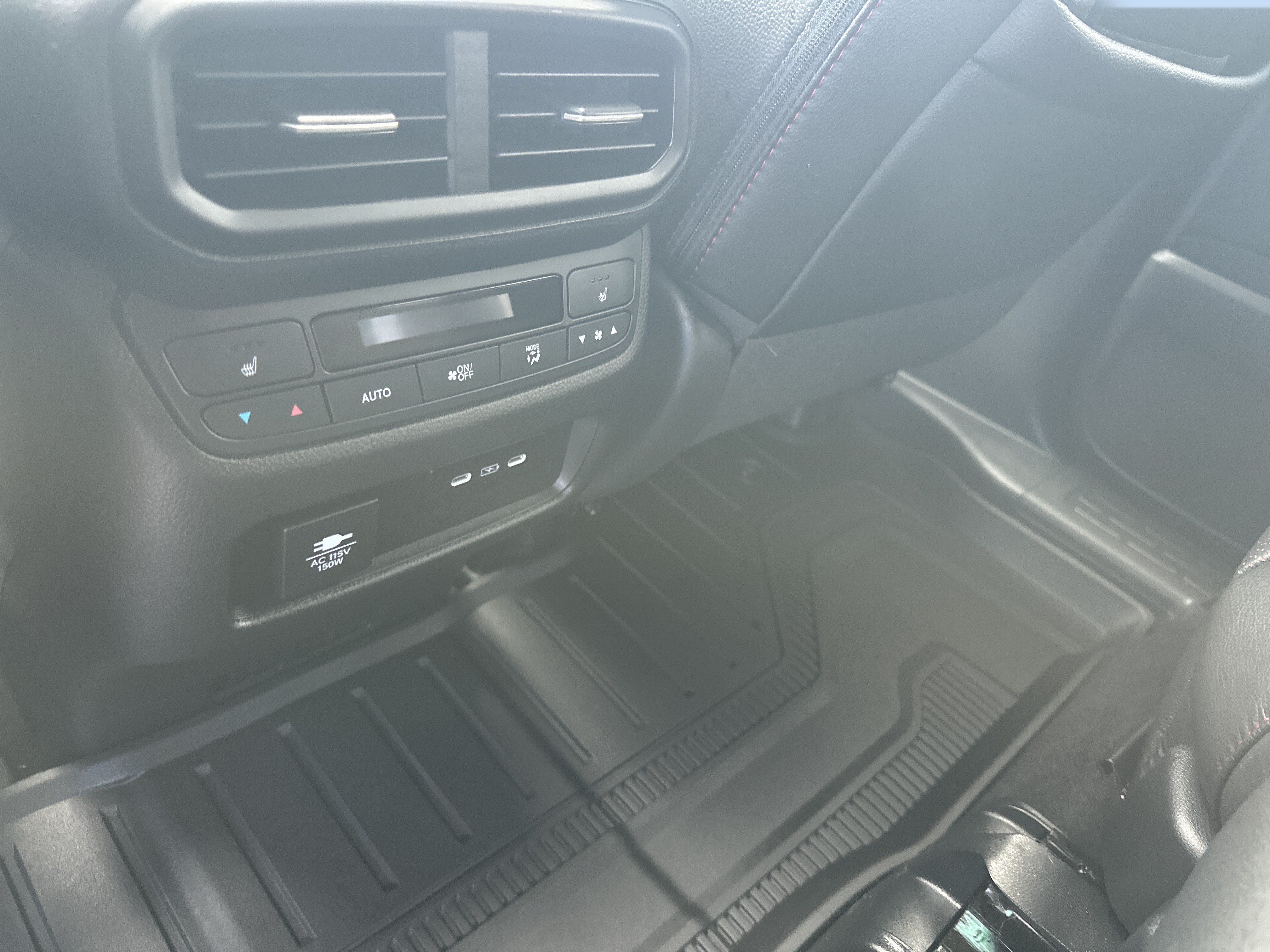 Used 2025 Honda Passport Black Edition image 9