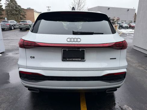 New 2025 Audi Q5 Premium Plus image 4