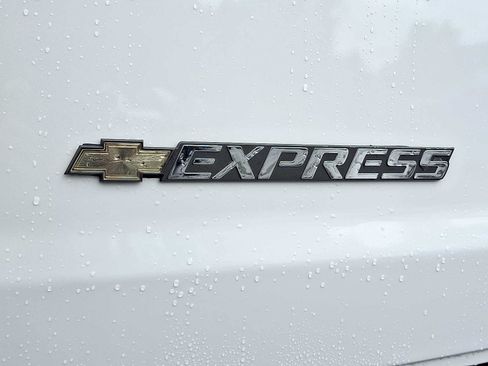 Used 2025 Chevrolet Express 2500 w/ Driver Convenience Package RWD image 30