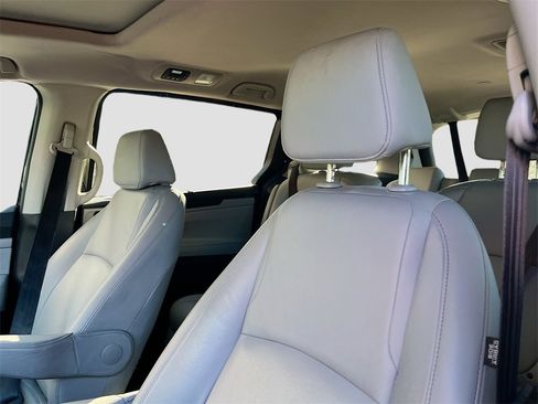 Used 2024 Honda Odyssey EX-L image 18