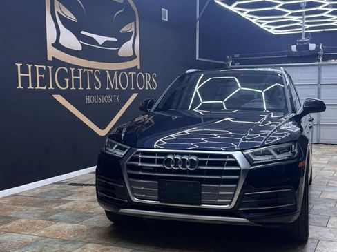 Used 2020 Audi Q5 2.0T Premium Plus w/ Premium Plus Package AWD/4WD image 2