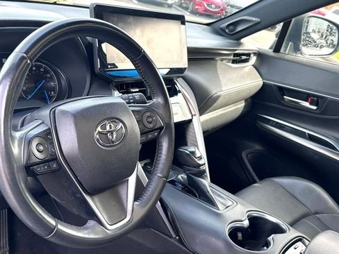 Used 2021 Toyota Venza Limited w/ Advanced Technology Package AWD/4WD image 14
