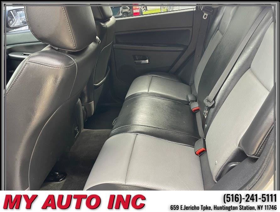 Used 2010 Jeep Grand Cherokee Laredo AWD/4WD image 35
