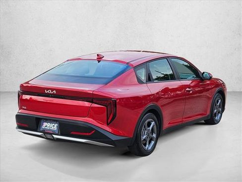 Used 2025 Kia K4 LXS image 5