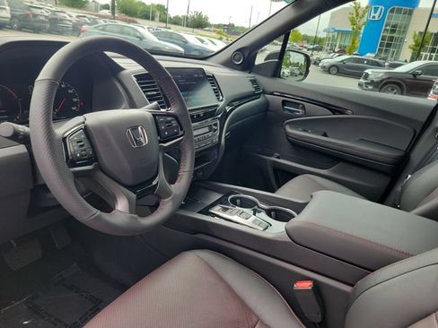 Certified 2026 Honda Ridgeline Black Edition image 14