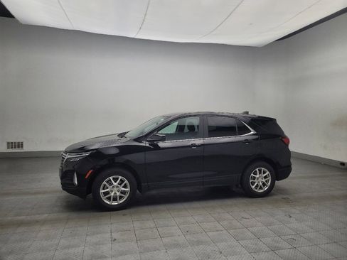 Used 2024 Chevrolet Equinox LT image 2